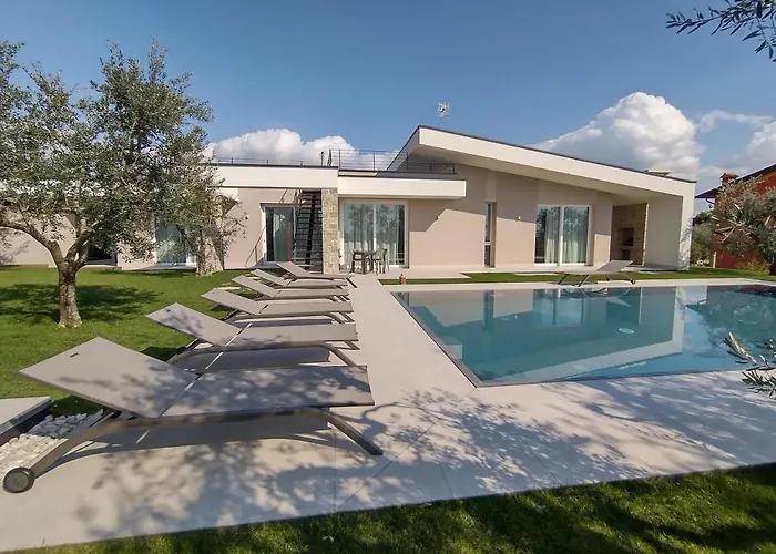 La Rondinella Дом отдыха Бардолино